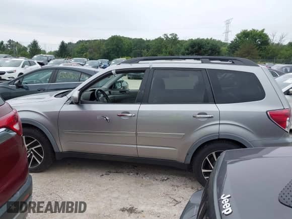 2009 Subaru Forester X с VIN JF2SH63689H793679, выставлен на аукционе IAAI как лот 42979591 с пробегом 145 844 миль миль и . История ставок и продаж доступна на DreamBid. Изображение 14.