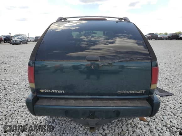 1996 Chevrolet Blazer LS с VIN 1GNCS18W2TK149760, выставлен на аукционе Copart как лот 70966534 с пробегом 306 307 миль миль и Списание • Salvage title. История ставок и продаж доступна на DreamBid. Изображение 6.