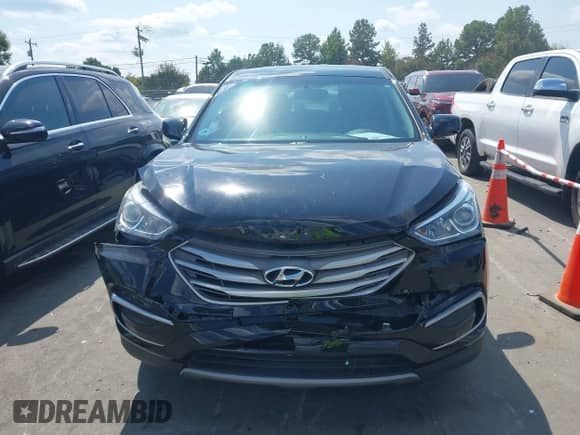 2017 Hyundai Santa Fe 2.4L с VIN 5NMZTDLB9HH046568, выставлен на аукционе IAAI как лот 43244708 с пробегом 55 316 миль миль и . История ставок и продаж доступна на DreamBid. Изображение 12.
