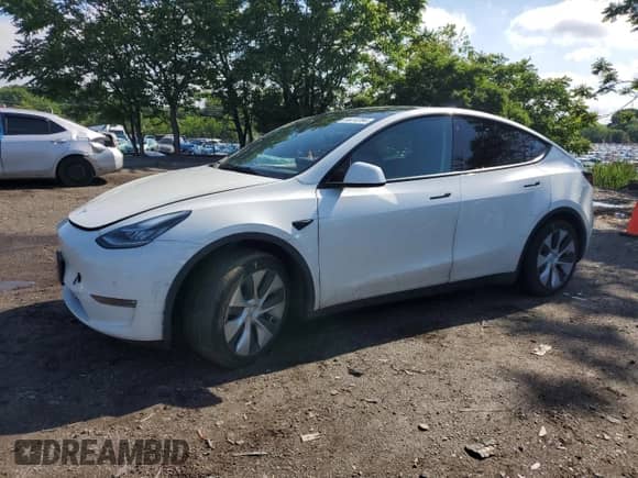2022 Tesla Model Y Long Range with VIN 7SAYGAEE6NF363326, listed as a Copart auction lot 54414784 with 163,400 mi miles and Salvage title. Bid and sale history available at DreamBid. Image 1.