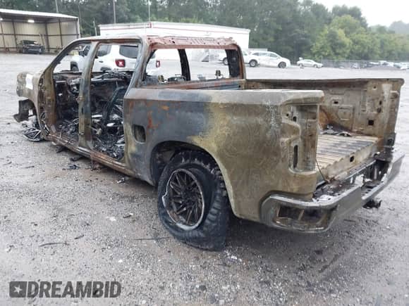 2019 Chevrolet Silverado 1500 LT с VIN 1GCPWCED0KZ116422, выставлен на аукционе IAAI как лот 42883220 с пробегом Не указан миль и . История ставок и продаж доступна на DreamBid. Изображение 3.