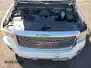 2015 GMC Sierra 1500 Denali z VIN 3GTU2WEC1FG320062, wystawiony jako Copart lot #81668345 z przebiegiem 132 850 mil mil oraz Szkoda całkowita • Salvage title. Historia ofert i sprzedaży dostępna na DreamBid. Obrazek 11.
