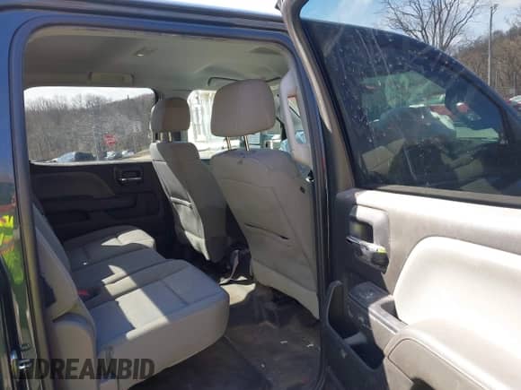 2017 Chevrolet Silverado 2500HD Work Truck z VIN 1GC1KUEG0HF219674, wystawiony jako IAAI lot #41883430 z przebiegiem 94 113 mil mil oraz . Historia ofert i sprzedaży dostępna na DreamBid. Obrazek 8.