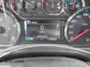 2015 Chevrolet Silverado 2500HD LT z VIN 1GC1KVE82FF572185, wystawiony jako IAAI lot #42207194 z przebiegiem 245 109 mil mil oraz . Historia ofert i sprzedaży dostępna na DreamBid. Obrazek 16.