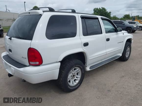 2001 Dodge Durango with VIN 1B4HS28N41F572502, listed as a IAAI auction lot 42430259 with 152,520 mi miles and . Bid and sale history available at DreamBid. Image 4.