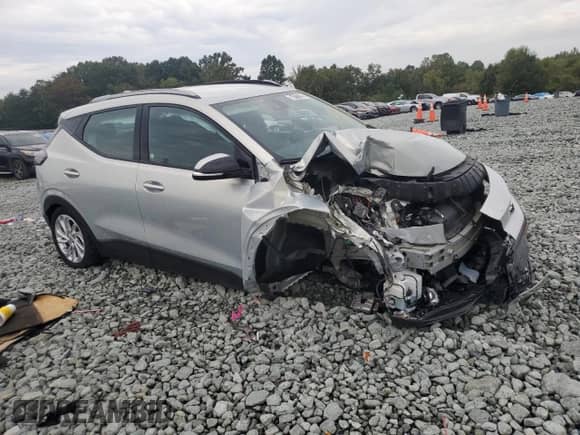 2023 Chevrolet Bolt EUV LT с VIN 1G1FY6S06P4140441, выставлен на аукционе Copart как лот 84177265 с пробегом Не указан миль и На запчасти • Non repairable. История ставок и продаж доступна на DreamBid. Изображение 4.