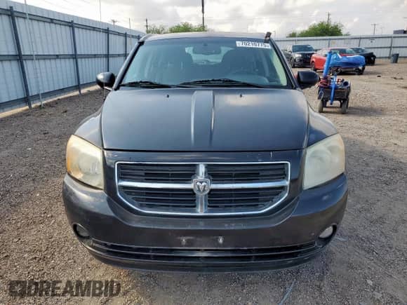 2011 Dodge Caliber Heat with VIN 1B3CB5HA5BD173009, listed as a Copart auction lot 70210775 with 181,919 mi miles and Clean title. Bid and sale history available at DreamBid. Image 5.