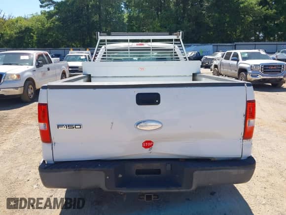 2007 Ford F-150 XL z VIN 1FTRF12W67NA66868, wystawiony jako IAAI lot #42802481 z przebiegiem 109 314 mil mil oraz . Historia ofert i sprzedaży dostępna na DreamBid. Obrazek 6.