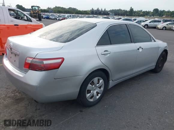 2008 Toyota Camry XLE with VIN 4T1BE46K28U203577, listed as a IAAI auction lot 42960993 with 190,071 mi miles and . Bid and sale history available at DreamBid. Image 4.