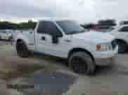 2004 Ford F-150 STX z VIN 1FTRF02W34KD76435, wystawiony jako Copart lot #82598124 z przebiegiem 168 449 mil mil oraz Szkoda całkowita • Salvage title. Historia ofert i sprzedaży dostępna na DreamBid. Obrazek 4.