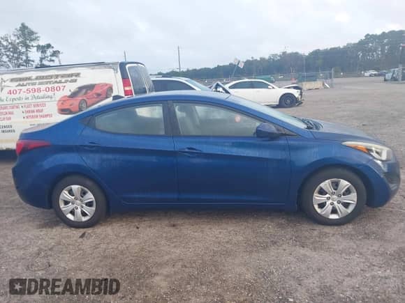 2016 Hyundai Elantra SE с VIN 5NPDH4AE1GH677034, выставлен на аукционе IAAI как лот 43423155 с пробегом 160 834 миль миль и . История ставок и продаж доступна на DreamBid. Изображение 13.
