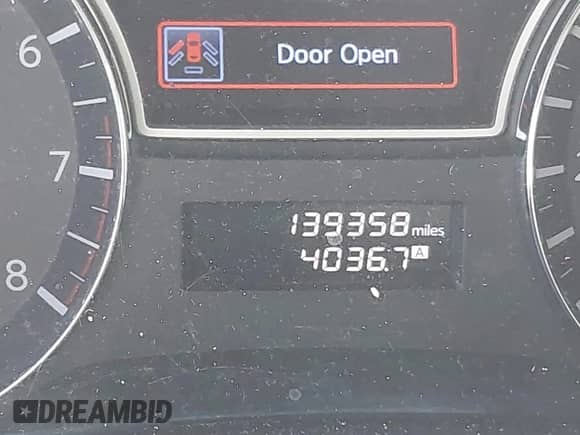 2014 Nissan Pathfinder SV with VIN 5N1AR2MM6EC608190, listed as a IAAI auction lot 42501563 with 139,358 mi miles and . Bid and sale history available at DreamBid. Image 15.