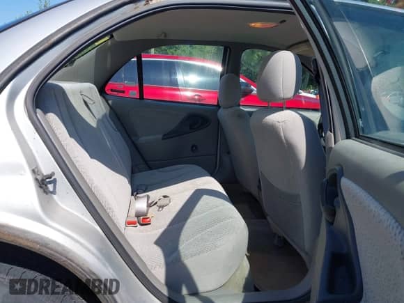2001 Chevrolet Cavalier LS с VIN 1G1JF524317191110, выставлен на аукционе IAAI как лот 42609150 с пробегом 105 814 миль миль и . История ставок и продаж доступна на DreamBid. Изображение 8.
