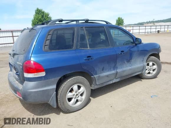 2006 Hyundai Santa Fe GLS with VIN KM8SC13D16U106958, listed as a IAAI auction lot 42489489 with 201,368 mi miles and . Bid and sale history available at DreamBid. Image 4.