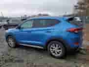 2017 Hyundai Tucson Value z VIN KM8J3CA20HU388103, wystawiony jako Copart lot #77238844 z przebiegiem 78 612 mil mil oraz Szkoda całkowita • Salvage title. Historia ofert i sprzedaży dostępna na DreamBid. Obrazek 2.