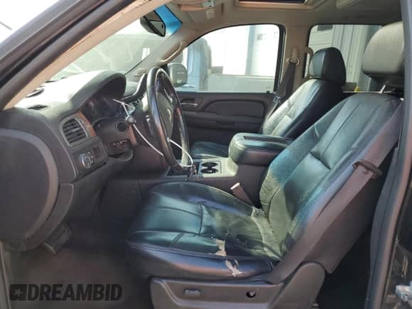 2007 Chevrolet Tahoe LS с VIN 1GNFC13017J386345, выставлен на аукционе Copart как лот 50372435 с пробегом 298 317 миль миль и Списание • Salvage title. История ставок и продаж доступна на DreamBid. Изображение 7.