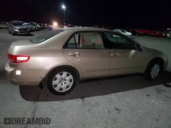 2004 Honda Accord LX с VIN 1HGCM66304A042420, выставлен на аукционе Copart как лот 84893504 с пробегом 77 401 миль миль и Списание • Salvage title. История ставок и продаж доступна на DreamBid. Изображение 3.