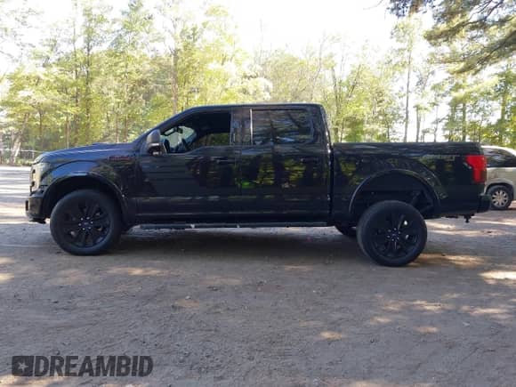 2020 Ford F-150 XL z VIN 1FTEW1E45LFA08960, wystawiony jako IAAI lot #43127785 z przebiegiem 92 214 mil mil oraz . Historia ofert i sprzedaży dostępna na DreamBid. Obrazek 13.
