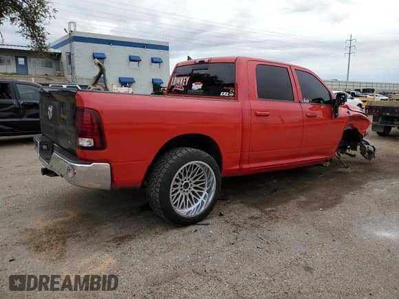 2014 Ram 1500 Sport z VIN 1C6RR6MT1ES272032, wystawiony jako Copart lot #66702835 z przebiegiem 172 652 mil mil oraz Szkoda całkowita • Salvage title. Historia ofert i sprzedaży dostępna na DreamBid. Obrazek 3.