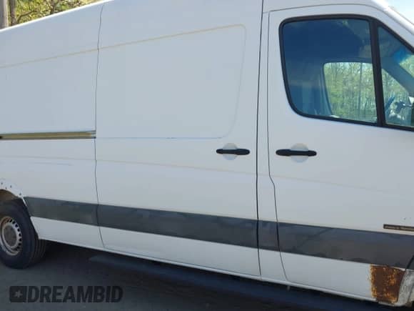 2008 Dodge Sprinter with VIN WD0PE845085303855, listed as a IAAI auction lot 42102046 with 119,349 mi miles and . Bid and sale history available at DreamBid. Image 13.