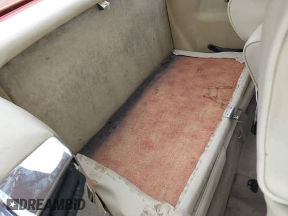 1982 Mercedes-Benz 380 SL with VIN WDBBA45A5CB016233, listed as a IAAI auction lot 43131975 with 132,698 mi miles and . Bid and sale history available at DreamBid. Image 8.