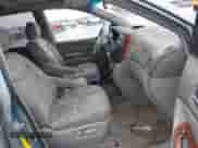 2005 Toyota Sienna XLE z VIN 5TDZA22C35S269041, wystawiony jako IAAI lot #41939115 z przebiegiem 194 129 mil mil oraz . Historia ofert i sprzedaży dostępna na DreamBid. Obrazek 5.