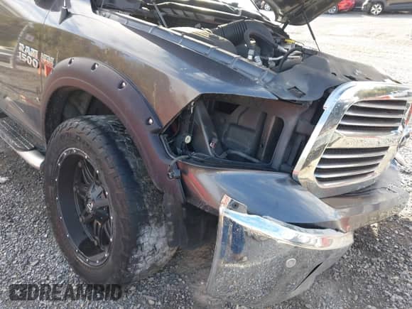 2017 Ram 1500 Big Horn z VIN 3C6RR7LT6HG688239, wystawiony jako IAAI lot #43434126 z przebiegiem 57 946 mil mil oraz . Historia ofert i sprzedaży dostępna na DreamBid. Obrazek 19.