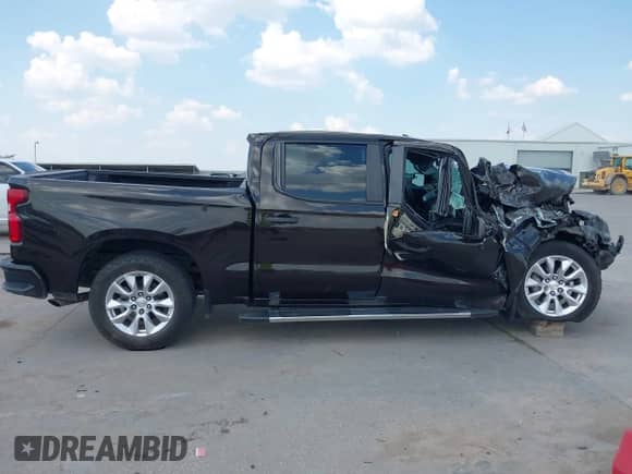 2020 Chevrolet Silverado 1500 Custom z VIN 1GCPWBEK0LZ157613, wystawiony jako IAAI lot #43247346 z przebiegiem 155 094 mil mil oraz . Historia ofert i sprzedaży dostępna na DreamBid. Obrazek 14.