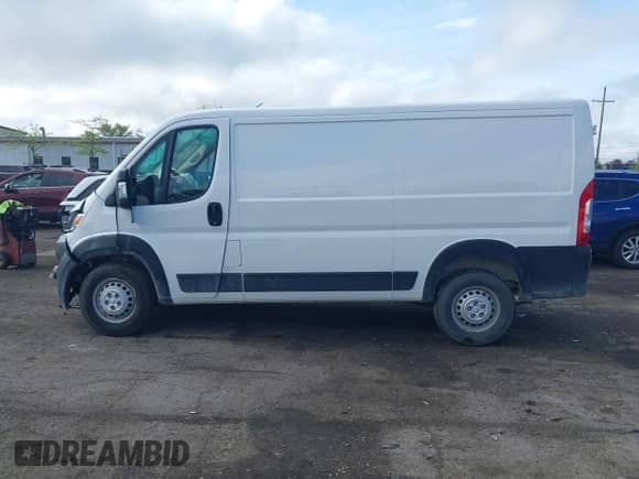 2024 Ram ProMaster Cargo Tradesman с VIN 3C6LRVAG7RE132017, выставлен на аукционе IAAI как лот 42202594 с пробегом 7 709 миль миль и . История ставок и продаж доступна на DreamBid. Изображение 14.