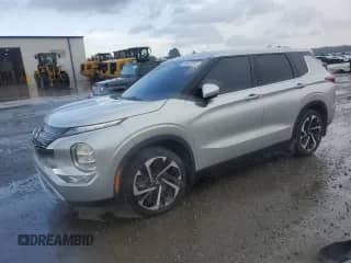 2022 Mitsubishi Outlander SE с VIN JA4J3UA88NZ013695, выставлен на аукционе Copart как лот 68903755 с пробегом 68 734 миль миль и Списание • Salvage title. История ставок и продаж доступна на DreamBid. Изображение 1.