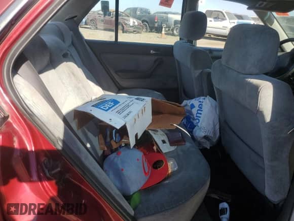 1993 Honda Accord LX z VIN JHMCB7651PC002608, wystawiony jako Copart lot #42375085 z przebiegiem 232 742 mil mil oraz Szkoda całkowita • Salvage title. Historia ofert i sprzedaży dostępna na DreamBid. Obrazek 10.