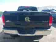 2018 Ram 1500 Big Horn z VIN 1C6RR7GG2JS310656, wystawiony jako IAAI lot #42776696 z przebiegiem 115 206 mil mil oraz . Historia ofert i sprzedaży dostępna na DreamBid. Obrazek 16.