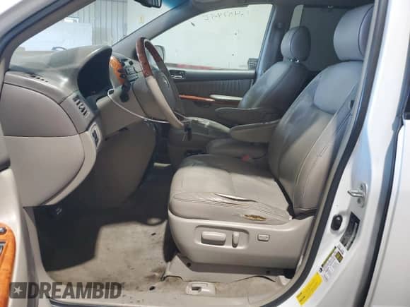 2008 Toyota Sienna XLE с VIN 5TDZK22C88S160415, выставлен на аукционе Copart как лот 81640795 с пробегом 270 415 миль миль и Списание • Salvage title. История ставок и продаж доступна на DreamBid. Изображение 7.