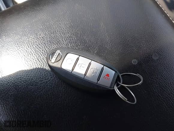 2019 Nissan Pathfinder SL with VIN 5N1DR2MM0KC577690, listed as a IAAI auction lot 42041700 with 133,392 mi miles and . Bid and sale history available at DreamBid. Image 11.