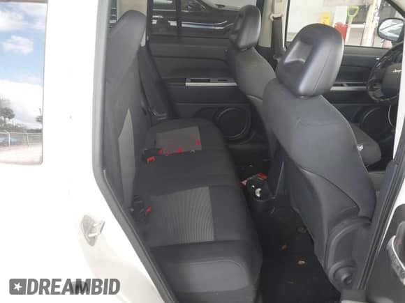 2008 Jeep Compass Sport with VIN 1J8FT47W78D661170, listed as a IAAI auction lot 43481804 with 179,362 mi miles and . Bid and sale history available at DreamBid. Image 8.