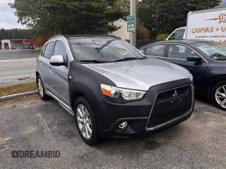 2012 Mitsubishi Outlander SE with VIN JA4AR4AU6CZ000887, listed as a Copart auction lot 84298025 with 141,701 mi miles and Clean title. Bid and sale history available at DreamBid. Image 1.
