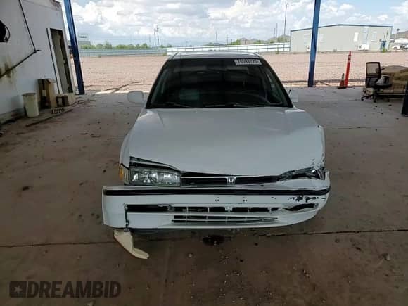1993 Honda Accord с VIN JHMCB7572PC001261, выставлен на аукционе Copart как лот 70593725 с пробегом 328 808 миль миль и Списание • Salvage title. История ставок и продаж доступна на DreamBid. Изображение 13.