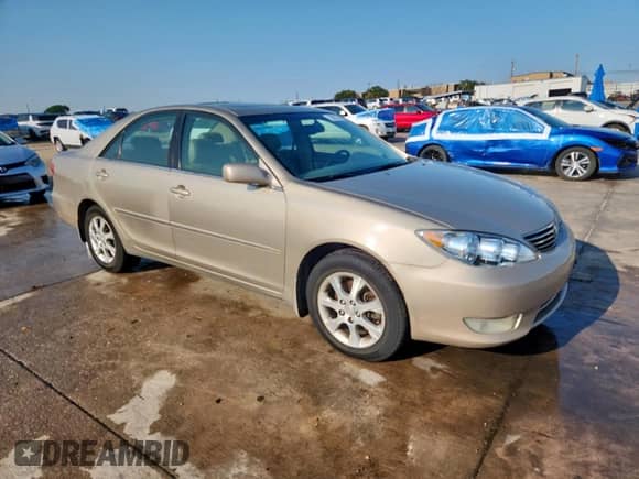2005 Toyota Camry LE with VIN 4T1BF32K25U611330, listed as a Copart auction lot 72001735 with 147,925 mi miles and Clean title. Bid and sale history available at DreamBid. Image 4.