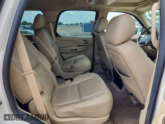2014 Cadillac Escalade Premium с VIN 1GYS3CEF6ER181603, выставлен на аукционе Copart как лот 63493295 с пробегом 91 121 миль миль и Списание • Salvage title. История ставок и продаж доступна на DreamBid. Изображение 11.