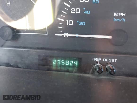 2000 Dodge Caravan with VIN 2B4FP25B0YR547084, listed as a IAAI auction lot 43301194 with 235,824 mi miles and . Bid and sale history available at DreamBid. Image 12.