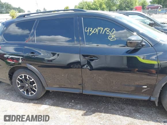 2019 Nissan Pathfinder SL with VIN 5N1DR2MM1KC636987, listed as a IAAI auction lot 43019180 with 70,649 mi miles and . Bid and sale history available at DreamBid. Image 14.