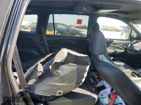 2022 Honda Pilot Black Edition z VIN 5FNYF6H72NB055127, wystawiony jako Copart lot #71490705 z przebiegiem Nie podano mil oraz Szkoda całkowita • Salvage title. Historia ofert i sprzedaży dostępna na DreamBid. Obrazek 11.