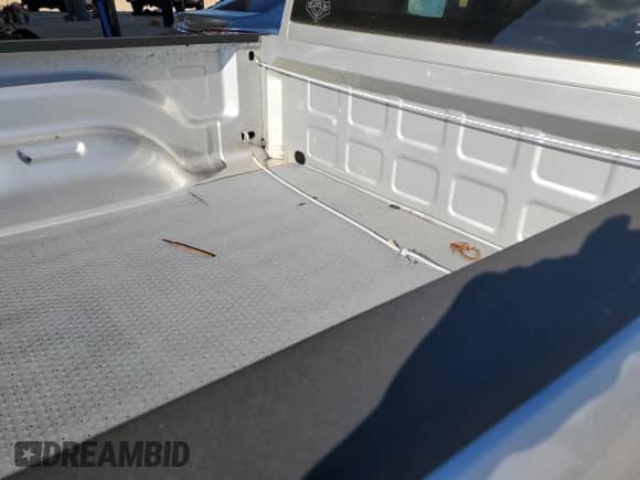 2019 Ram 1500 Express z VIN 3C6JR6AGXKG507499, wystawiony jako Copart lot #42362855 z przebiegiem 102 197 mil mil oraz Szkoda całkowita • Salvage title. Historia ofert i sprzedaży dostępna na DreamBid. Obrazek 11.