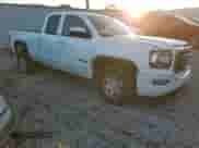 2018 GMC Sierra 1500 z VIN 1GTR1LEC3JZ341513, wystawiony jako Copart lot #77564244 z przebiegiem 56 873 mil mil oraz Szkoda całkowita • Salvage title. Historia ofert i sprzedaży dostępna na DreamBid. Obrazek 4.