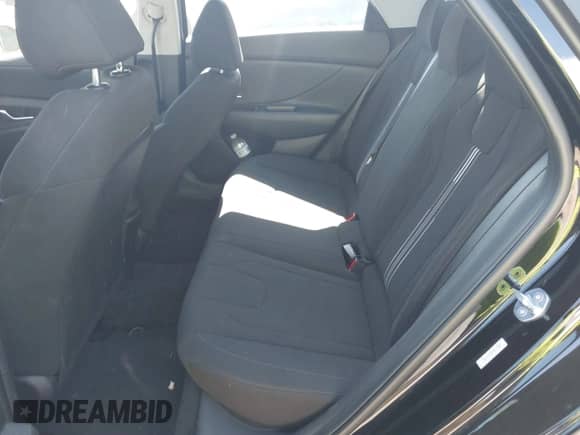 2023 Hyundai Elantra SEL с VIN KMHLM4AG5PU613265, выставлен на аукционе IAAI как лот 40379033 с пробегом 7 836 миль миль и . История ставок и продаж доступна на DreamBid. Изображение 8.