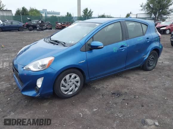 2015 Toyota Prius One z VIN JTDKDTB33F1103695, wystawiony jako IAAI lot #43043113 z przebiegiem 146 555 mil mil oraz . Historia ofert i sprzedaży dostępna na DreamBid. Obrazek 2.