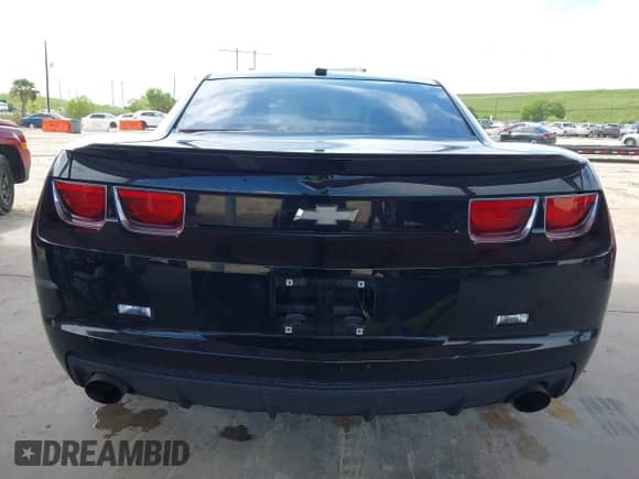 2012 Chevrolet Camaro 2LS с VIN 2G1FA1E35C9132626, выставлен на аукционе IAAI как лот 43194333 с пробегом 126 019 миль миль и . История ставок и продаж доступна на DreamBid. Изображение 16.
