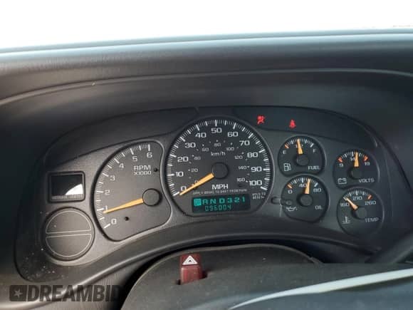 2002 GMC Sierra 1500 z VIN 1GTEC14W32Z205490, wystawiony jako Copart lot #65004275 z przebiegiem 96 004 mil mil oraz Szkoda całkowita • Salvage title. Historia ofert i sprzedaży dostępna na DreamBid. Obrazek 9.