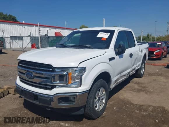 2018 Ford F-150 XL z VIN 1FTFX1E51JKE82628, wystawiony jako IAAI lot #43201475 z przebiegiem 79 461 mil mil oraz . Historia ofert i sprzedaży dostępna na DreamBid. Obrazek 2.