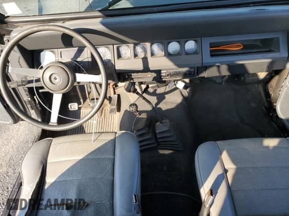 1995 Jeep Wrangler S with VIN 1J4FY19P1SP292836, listed as a Copart auction lot 81619205 with 191,997 mi miles and Clean title. Bid and sale history available at DreamBid. Image 8.